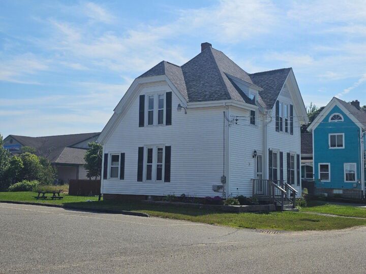 Property Photo: 8 Cottage Street ME 04658