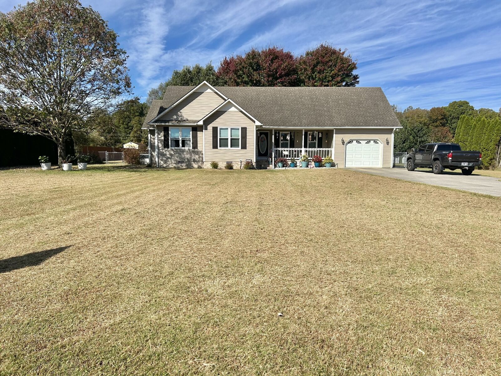 Property Photo:  233 Jacoby Dr  TN 37355