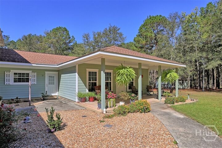 Property Photo:  205 Dekle Road S  GA 30452 