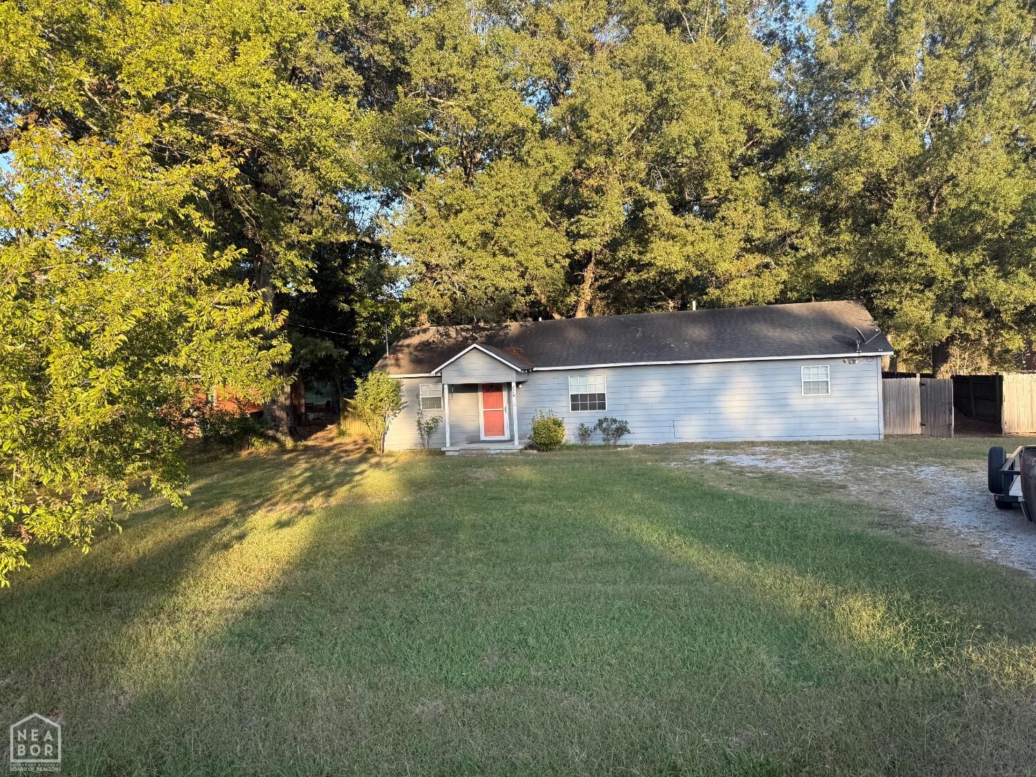 Property Photo:  626 N Holman Street  AR 72417 