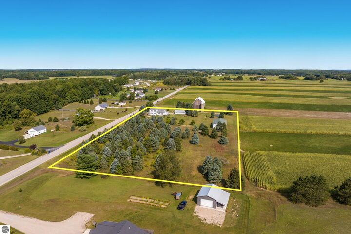Property Photo:  9421 Schichtel Road  MI 49649