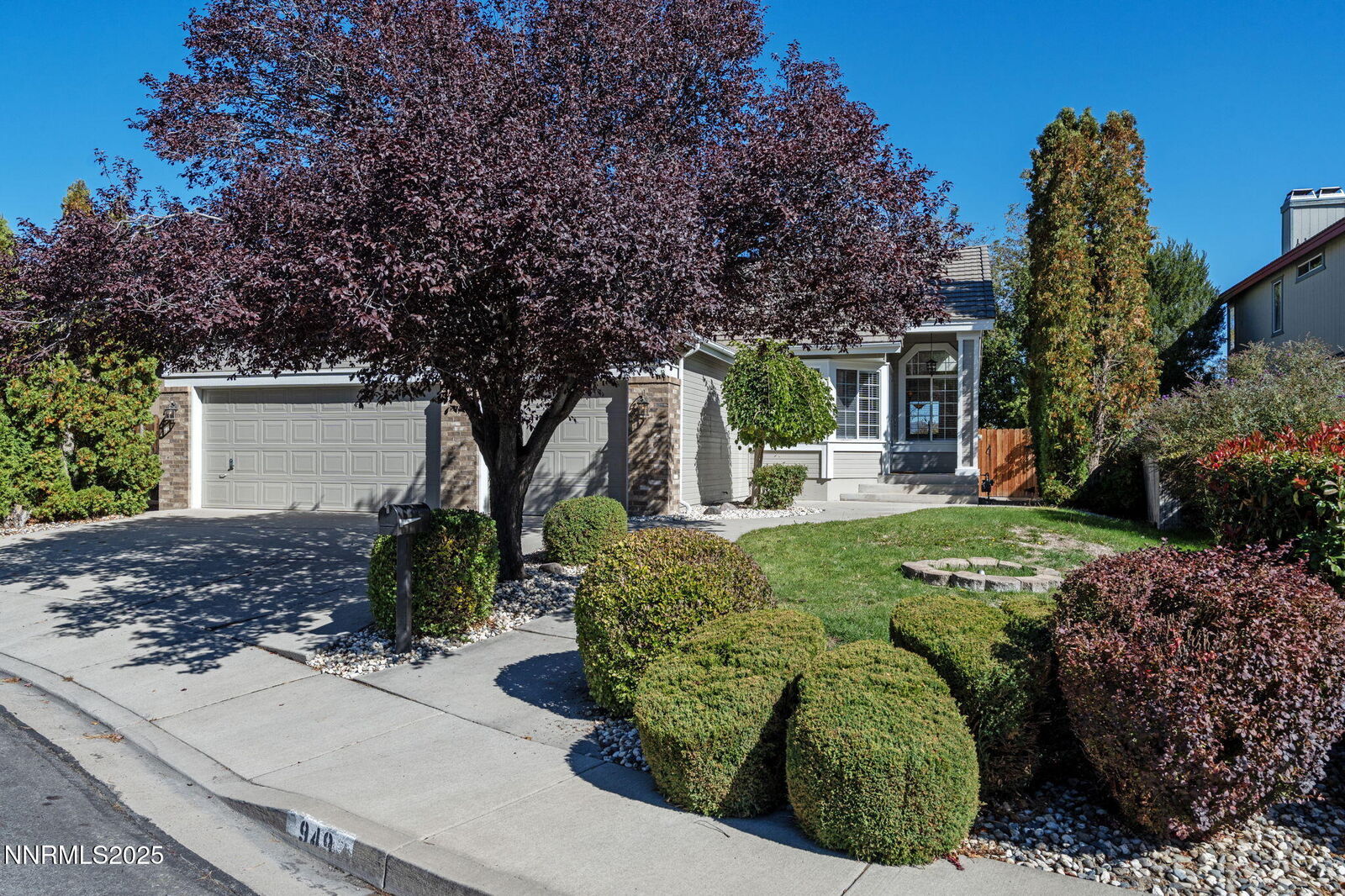 Property Photo: 949 Wheatland Court NV 89511