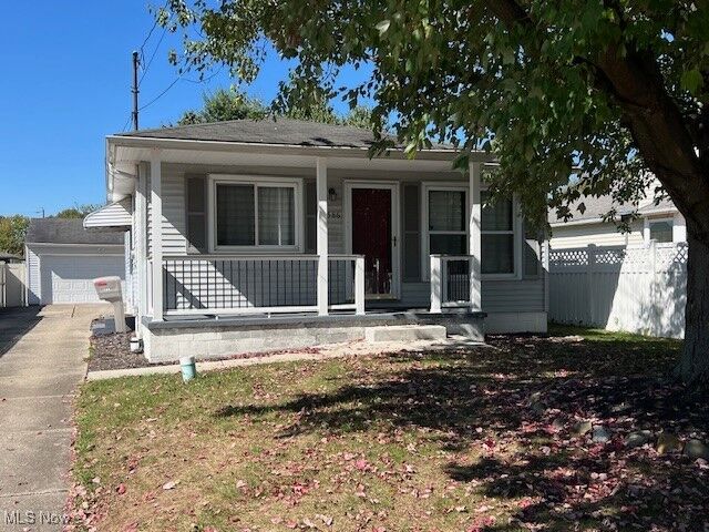 Property Photo:  586 Ingalls Road  OH 44312