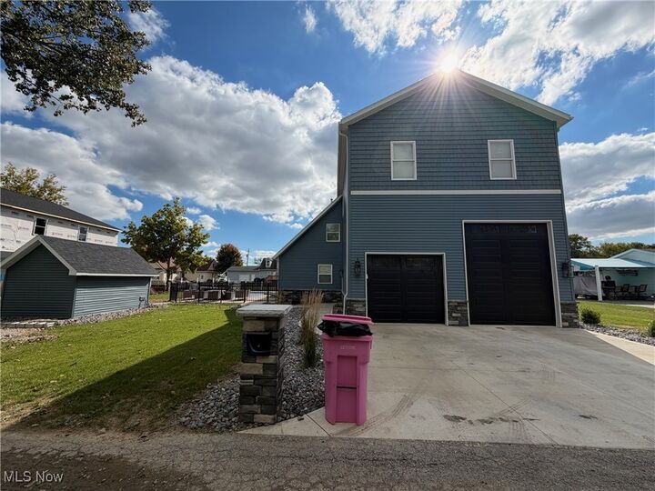Property Photo: 4690 E Johnson Avenue OH 43452