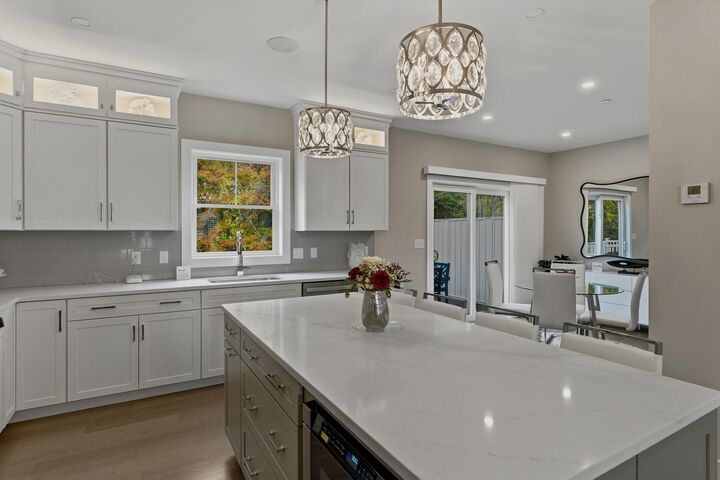 Property Photo: 36 Elise Avenue NH 03053