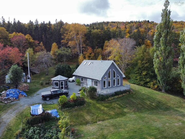Property Photo: 366 Lakeshore Drive NS B0E 3B0