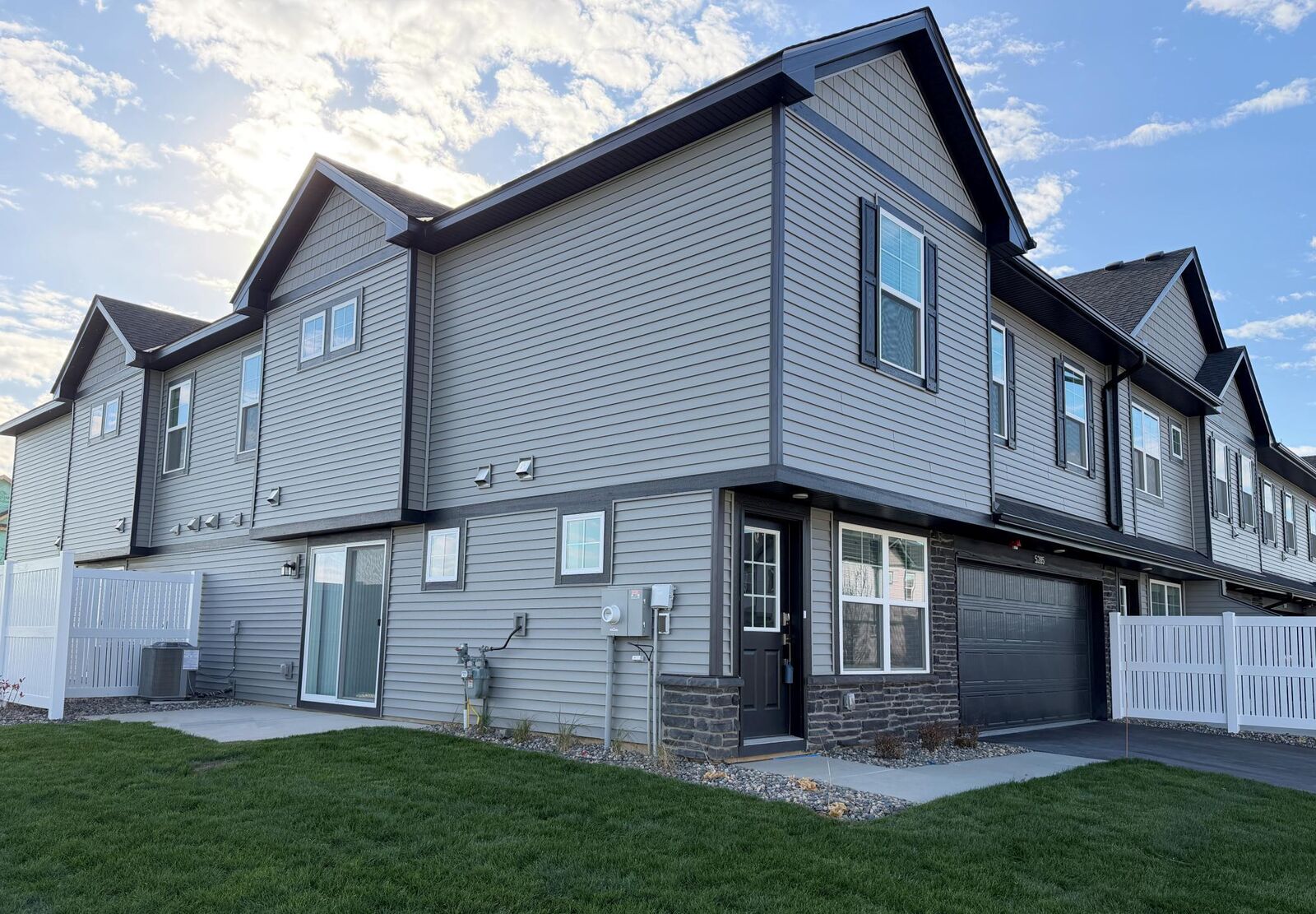 Property Photo: 5285 Long Pointe Pass MN 55129