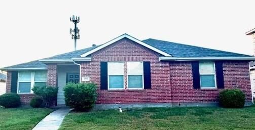Property Photo: 2811 Lake Terrace Drive TX 75098