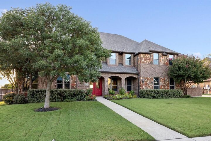 Property Photo: 6112 Emmas Court TX 76034