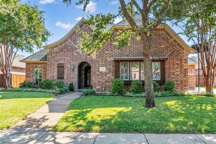 Property Photo: 8316 Westwind Lane TX 76182