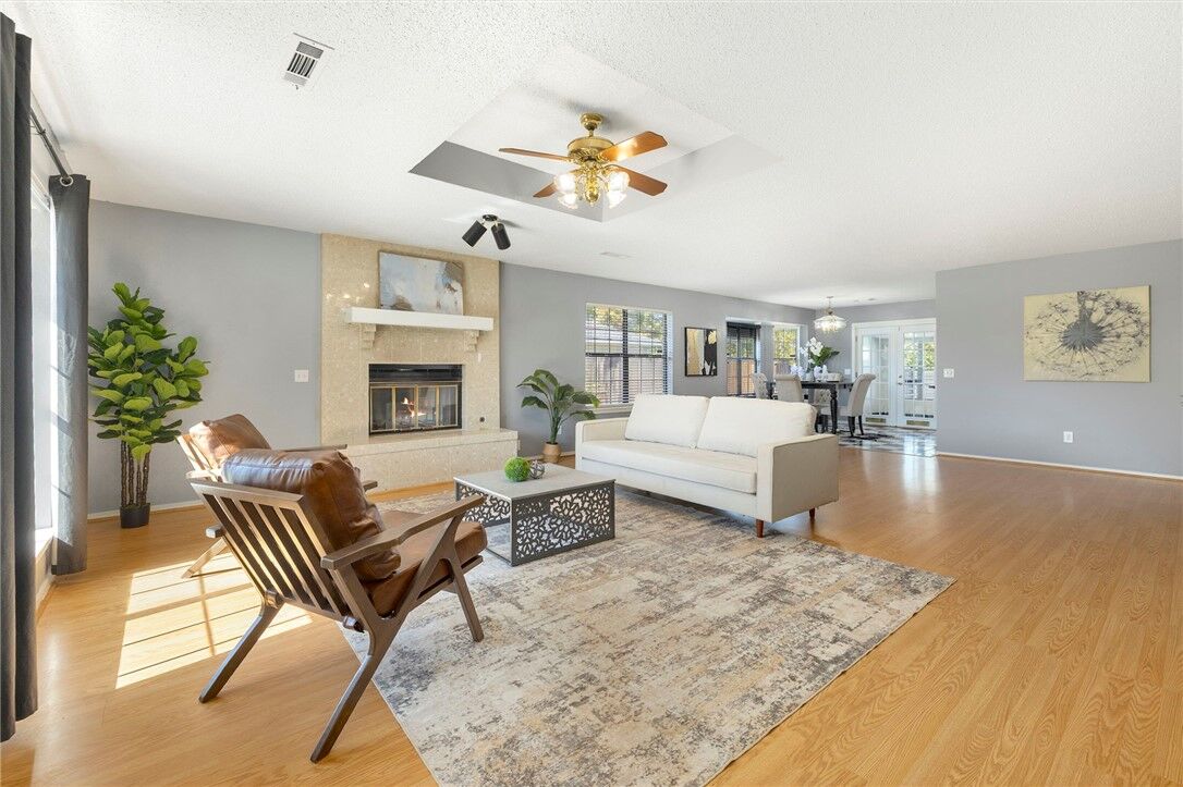 Property Photo: 215 Jonathan Drive AR 72712