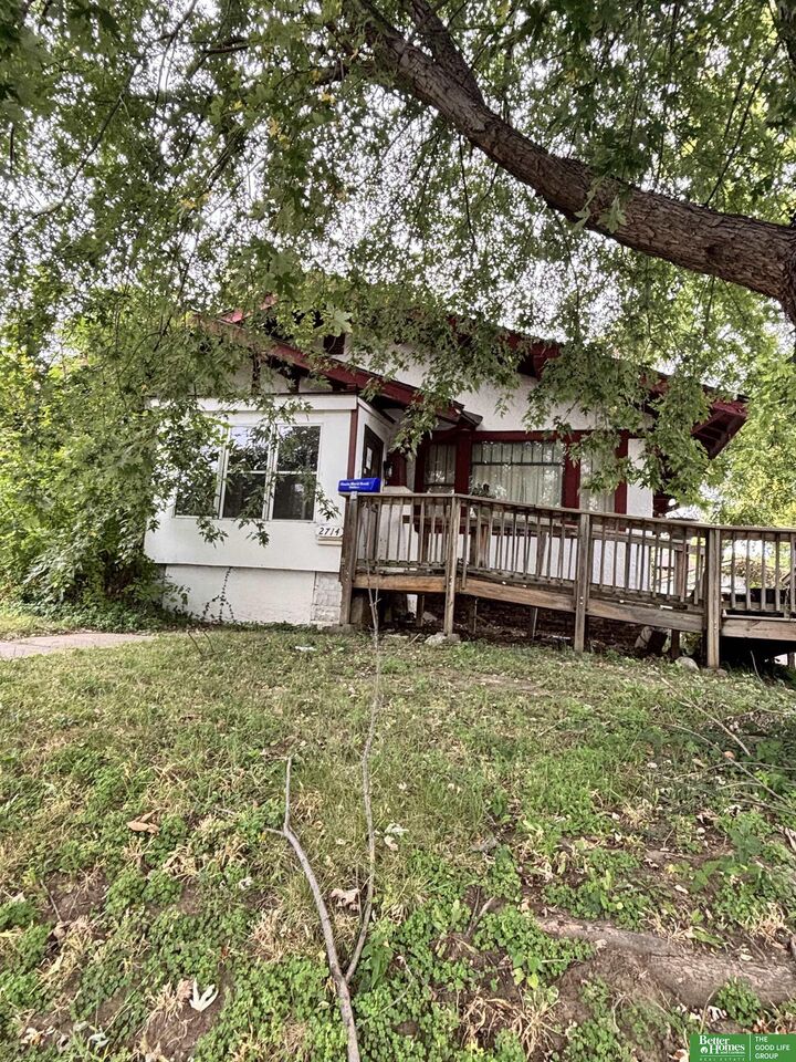 2714 Whitmore Street  Omaha NE 68112 photo