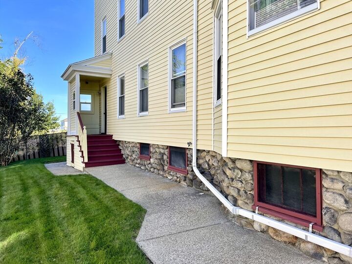 Property Photo: 21 Watson Ave. 2 MA 01606