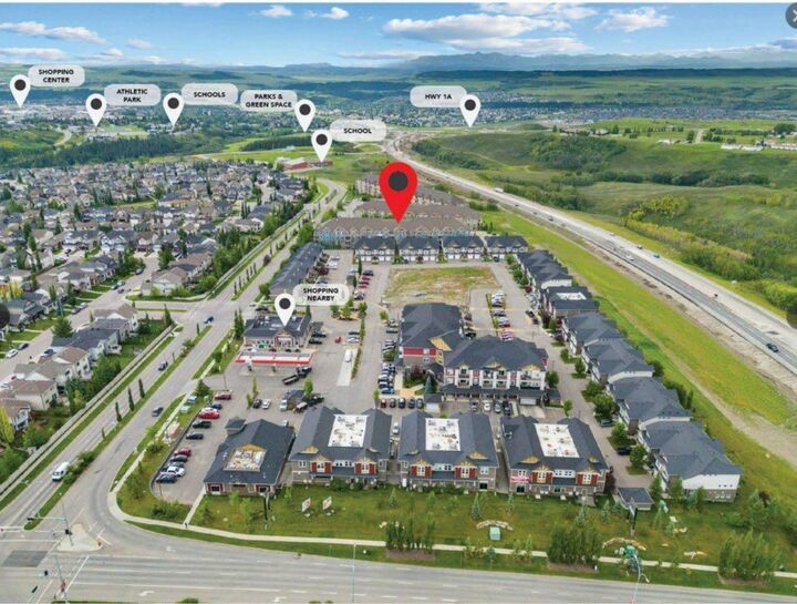 Property Photo:  15 Sunset Square 3106  AB T4C 0E7 