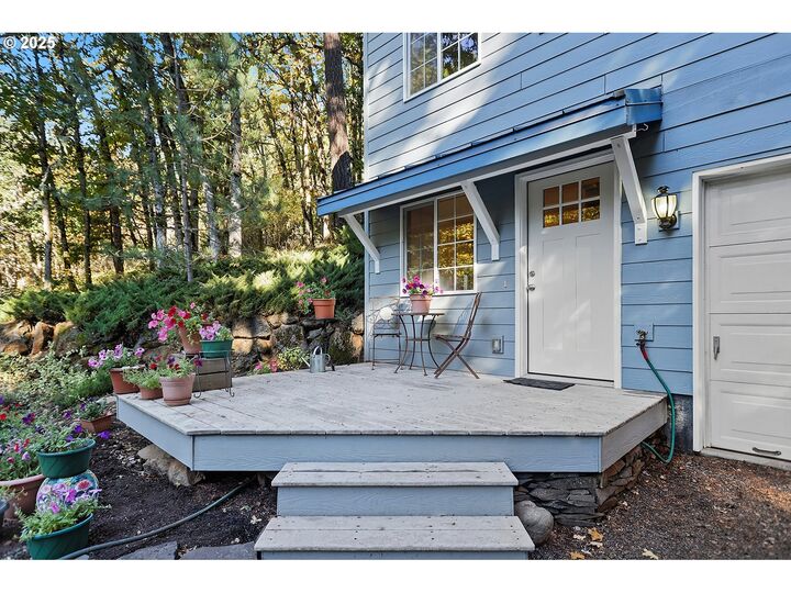 Property Photo: 80 Echo Glen Rd WA 98672