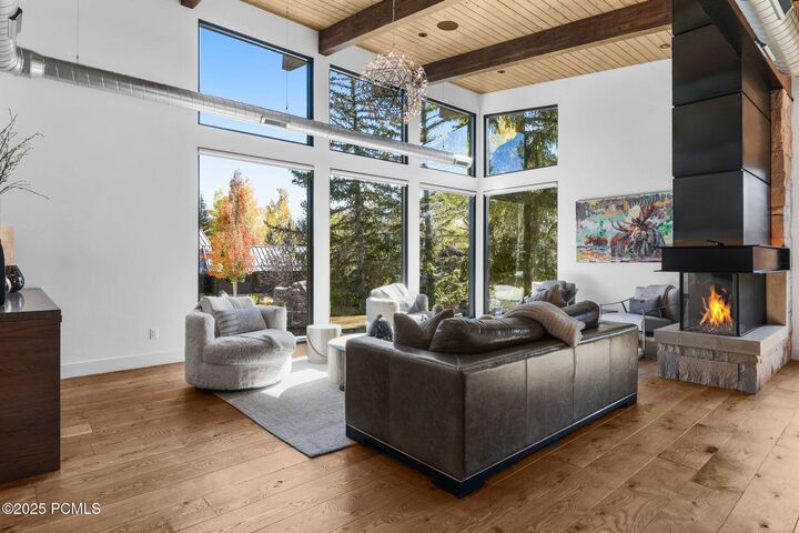 Property Photo:  3041 Oak Rim Lane  UT 84060