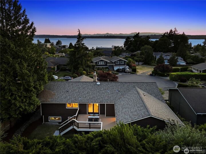 Property Photo: 6210 105th Avenue NE WA 98033