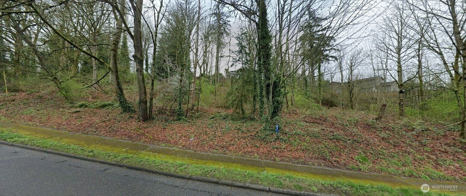 Property Photo: 1 44th Avenue W WA 98037