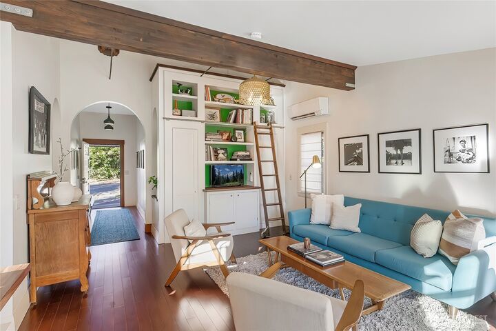 2815 S Lane Street  Seattle WA 98144 photo