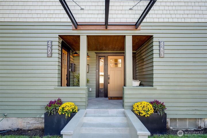 Property Photo: 4203 - 4205 5th Avenue NW WA 98107