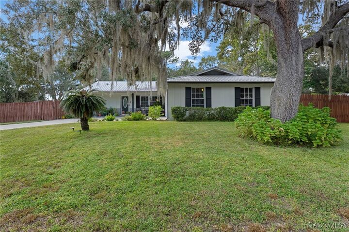 Property Photo:  5290 S Rhoda Point  FL 34446 