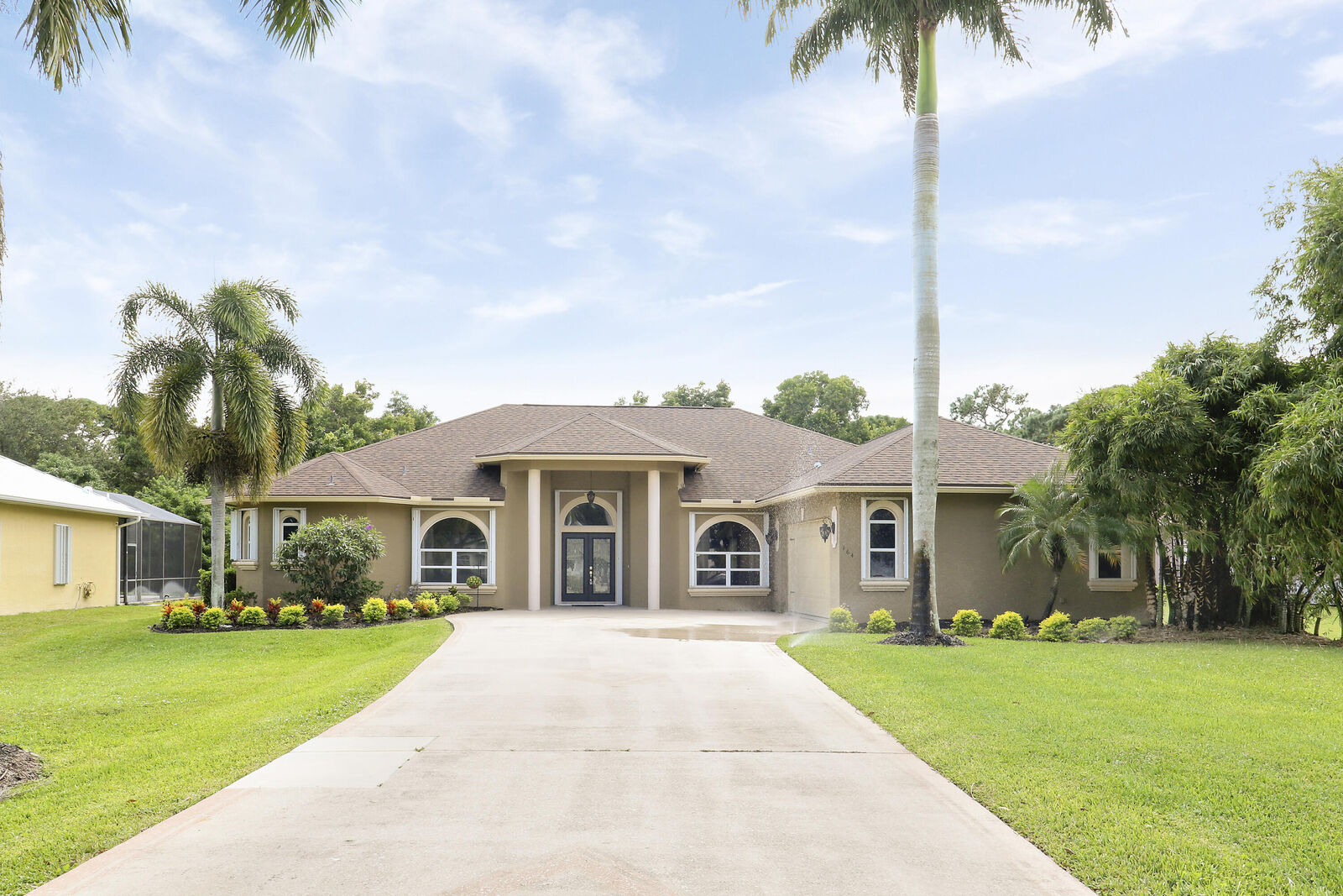 Property Photo:  164 SE Osprey Ridge  FL 34984 