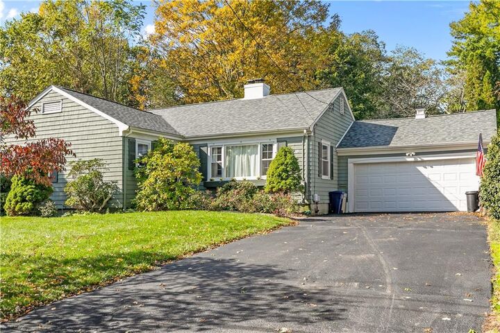 15 Frederick Drive  Barrington RI 02806 photo
