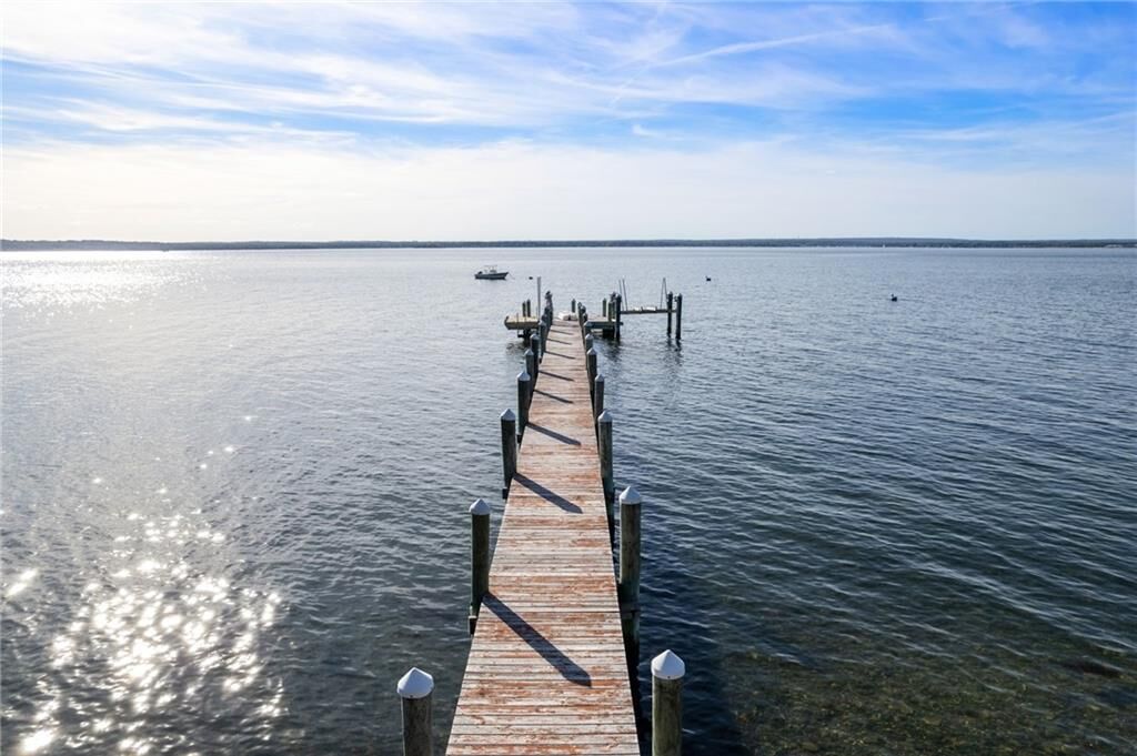 Property Photo:  1191 North Main Road  RI 02835 