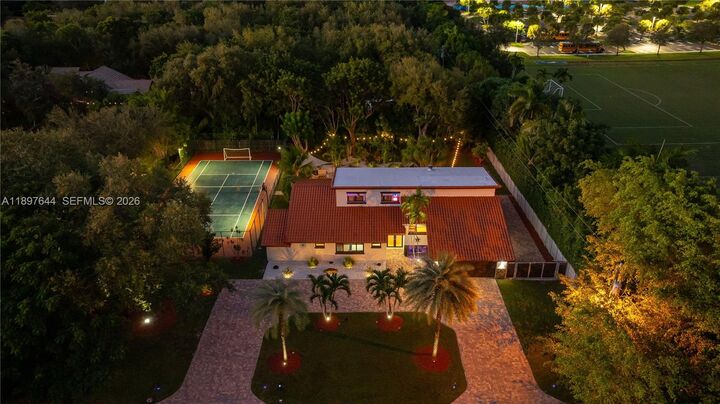 Property Photo: 8111 SW 183rd St FL 33157