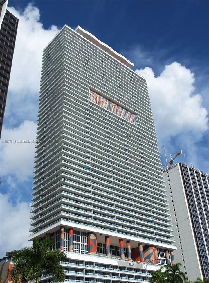 Property Photo:  50 Biscayne Blvd 5211  FL 33132 