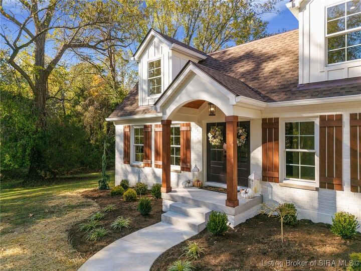 Property Photo: 6548 Old Vincennes Road IN 47119