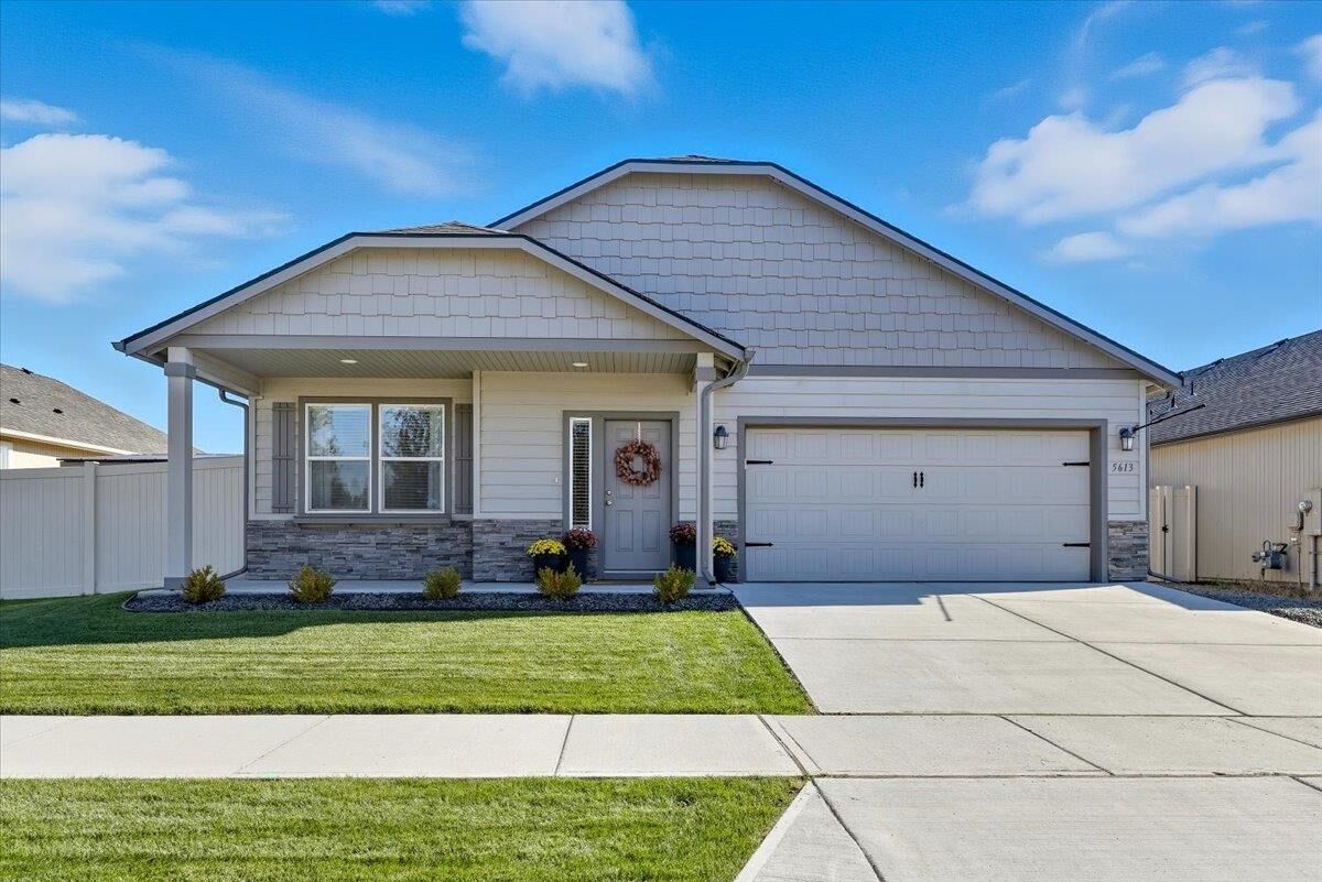 Property Photo: 5613 S Dowdy Ave WA 99224