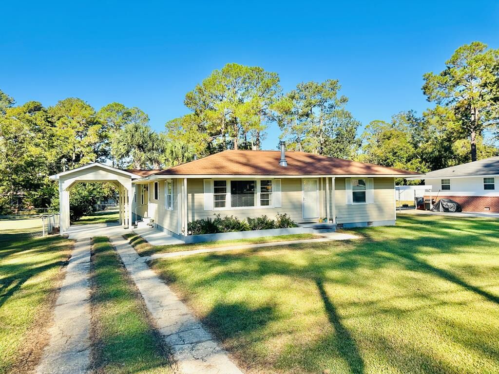 Property Photo:  1007 N Isabella Street  GA 31791