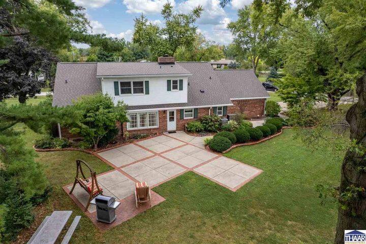 Property Photo: 31 E Gateway Drive IN 47802