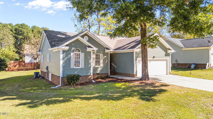 Property Photo:  1004 Bren Village Court  NC 27526 