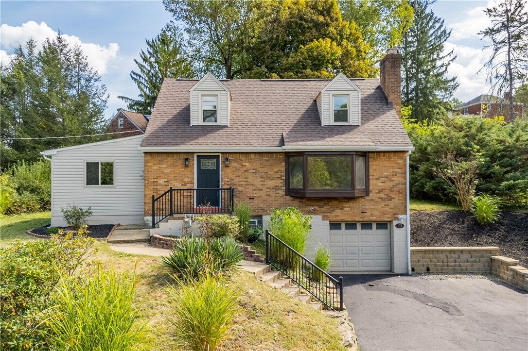 Property Photo:  175 McMurray Road  PA 15241 