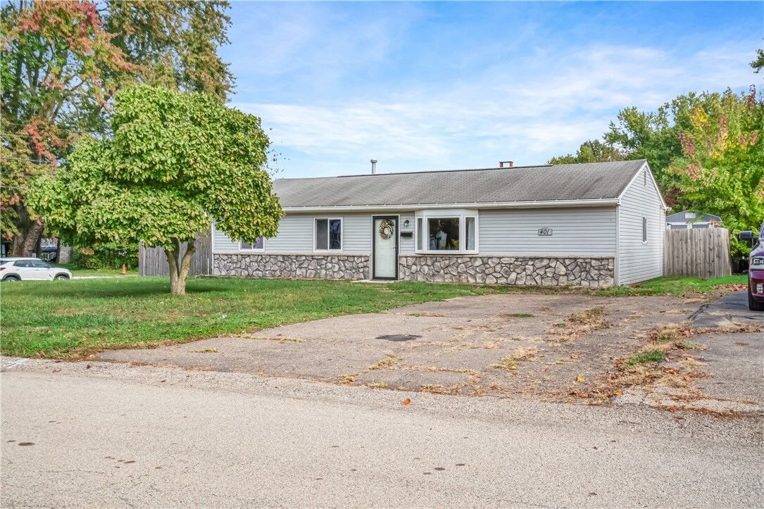 Property Photo: 401 Rothey Dr PA 15037