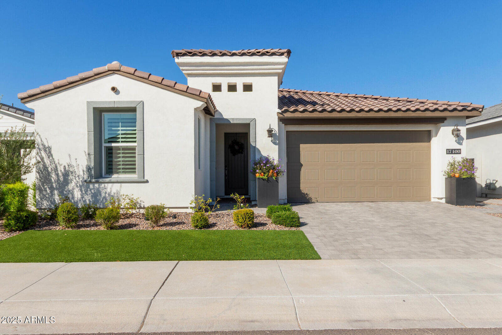 Property Photo: 17400 W Auburn Street AZ 85388