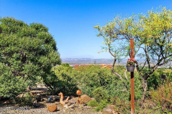 Property Photo: 950 Roberts Road AZ 86324