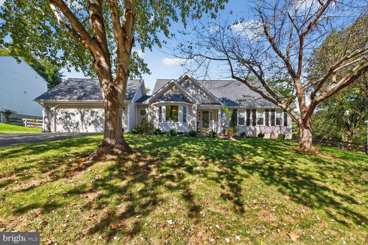 Property Photo: 35570 Sassafras Drive VA 20141