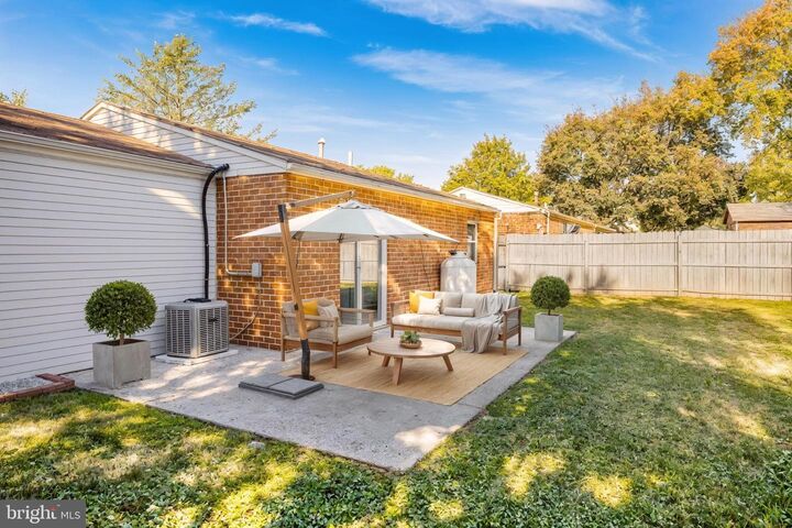 Property Photo:  12 Defoe Circle  DE 19702 