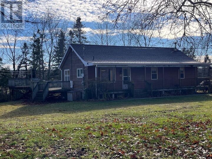 Property Photo: 33 Kirk Road NS B0N 1C0