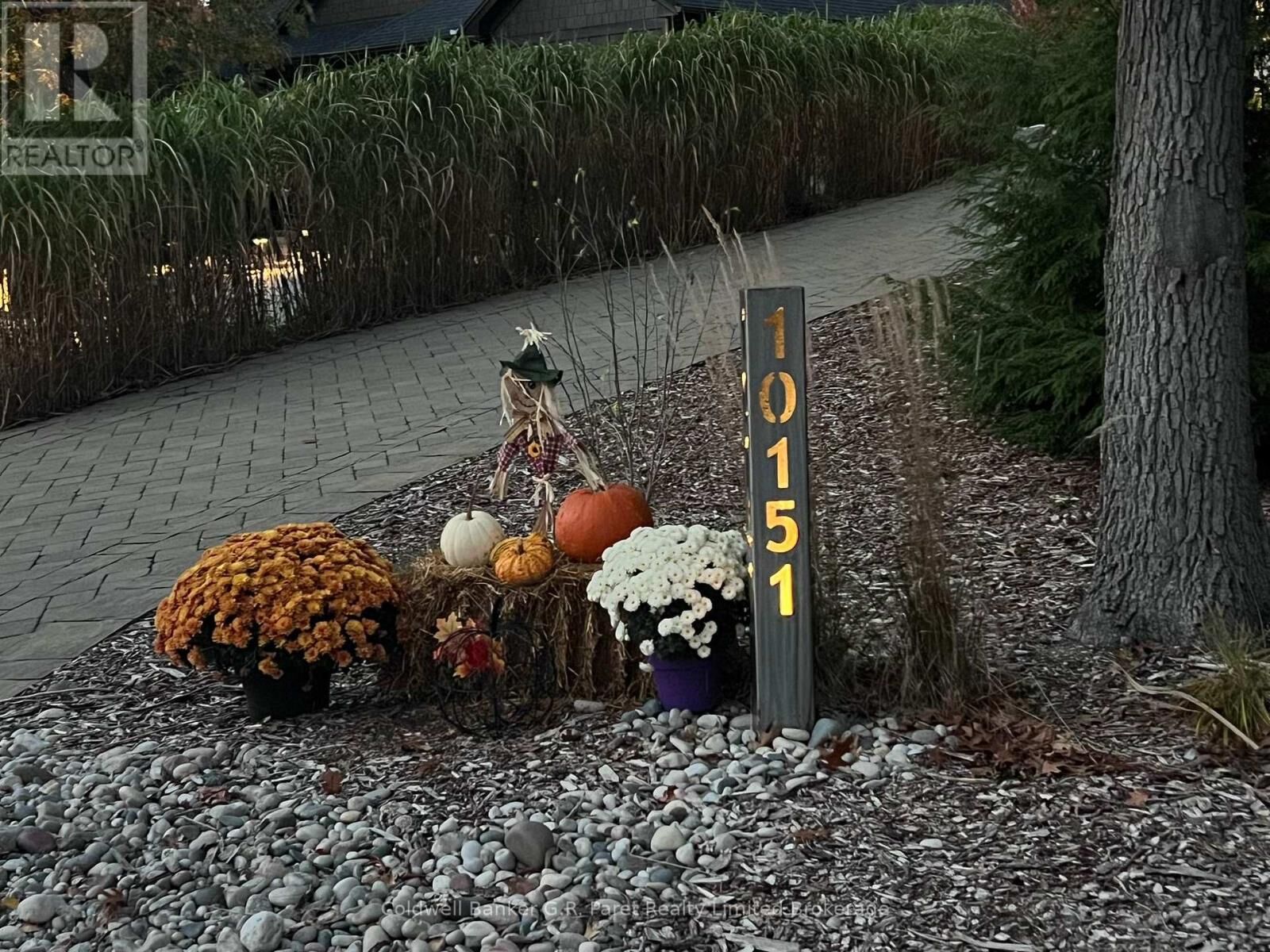 Photo de la propriété: 10151 Pinery Bluffs Road ON N0M 1T0