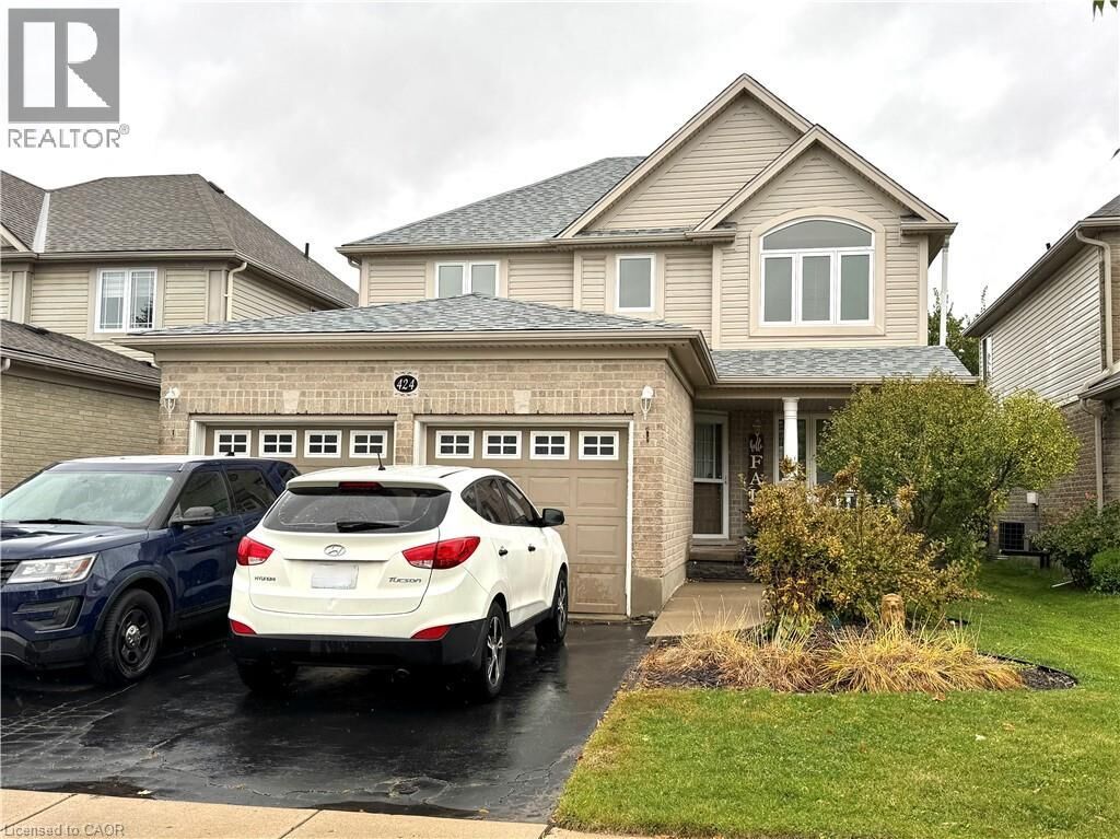 Property Photo: 424 Newport Drive ON N3H 5S6