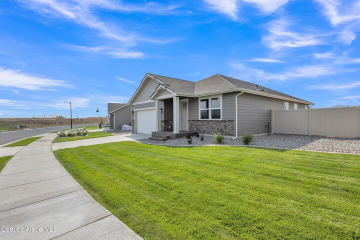 Property Photo: 6788 N Coeur Terre Blvd ID 83815