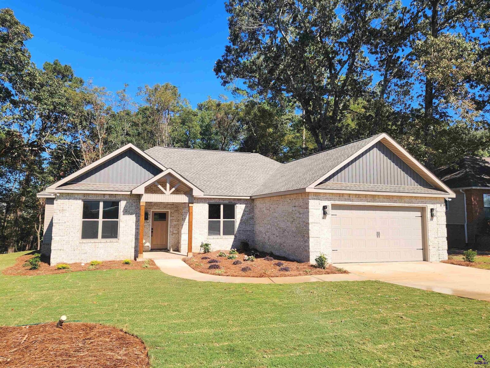 Property Photo:  404 Minter Drive  GA 31088 
