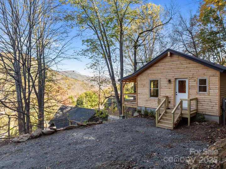 Property Photo: 138 Tanner Trail NC 28785
