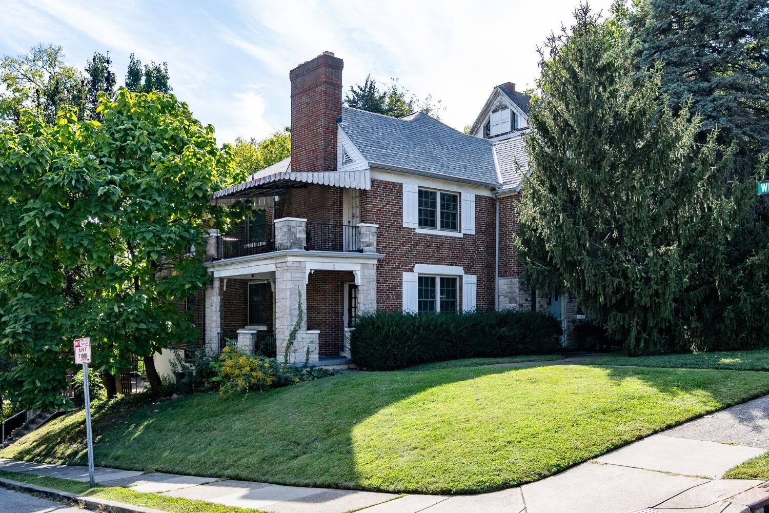 Property Photo: 501 Terrace Avenue OH 45220