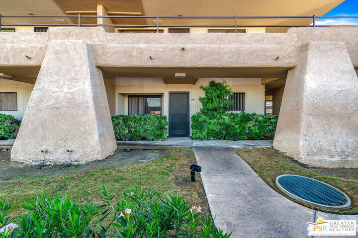 Property Photo: 675 N Los Felices Cir CA 92262