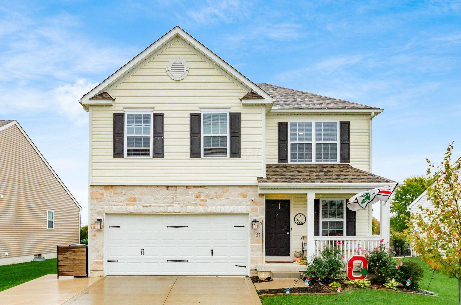 Property Photo: 157 Chestnut Commons Drive OH 43116